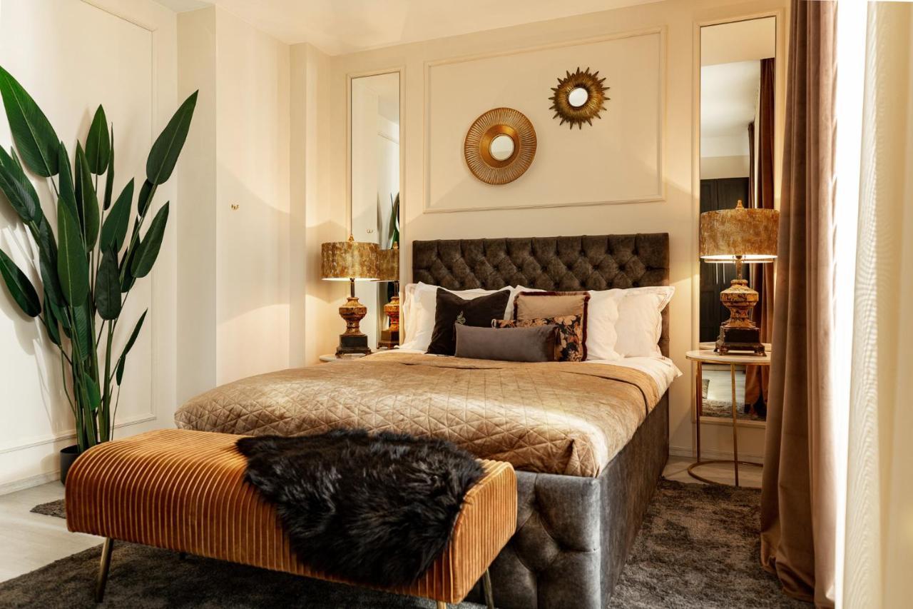 Qult - The Aristocrat Lejlighed Bukarest Eksteriør billede
